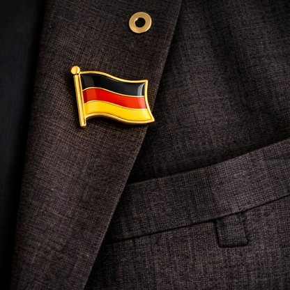 3 Pin's Drapeaux — Europe