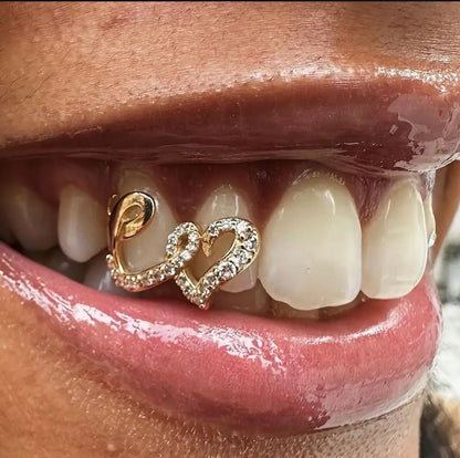 SEKI SEKI  Sophistiqué Double Cœur Zircon – Signature Élégance | Warriors Connexion