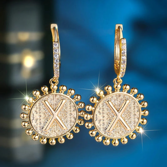 Boucles d’Oreilles Lettre Royale – Zircon Blanc